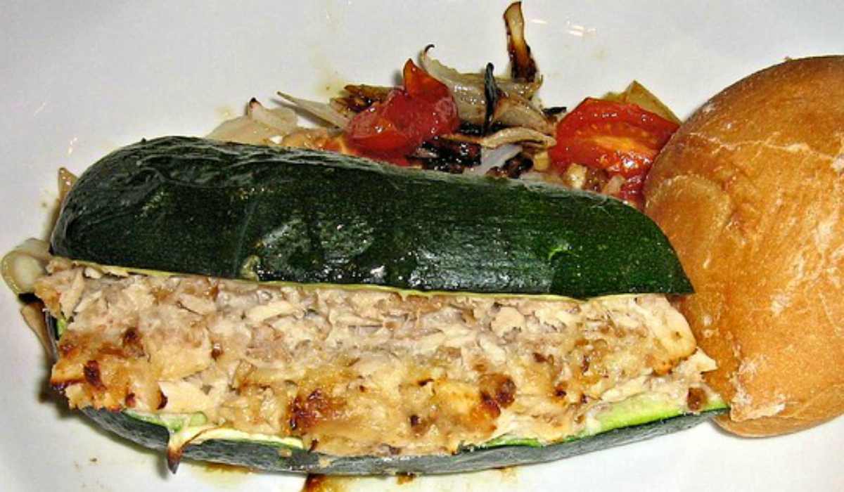 Ricetta zucchine ripiene di tonno: ingredienti, preparazione e consigli