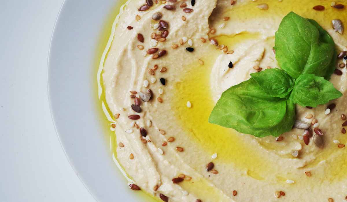 Ricetta Hummus ai ceci: ingredienti, preparazione e consigli